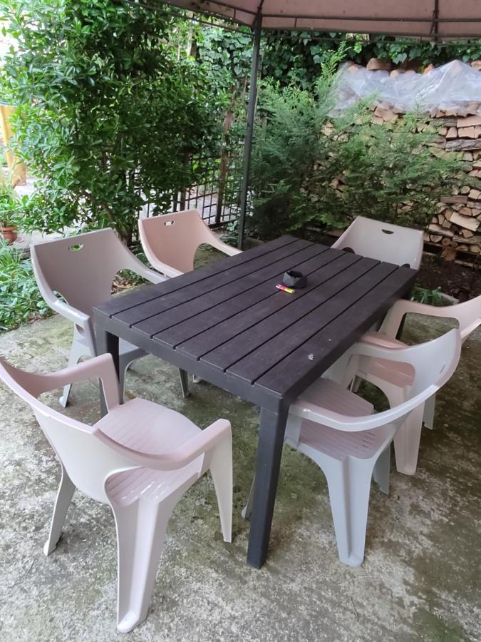 Етаж От Къща С Двор Apartment Burgas Exterior photo