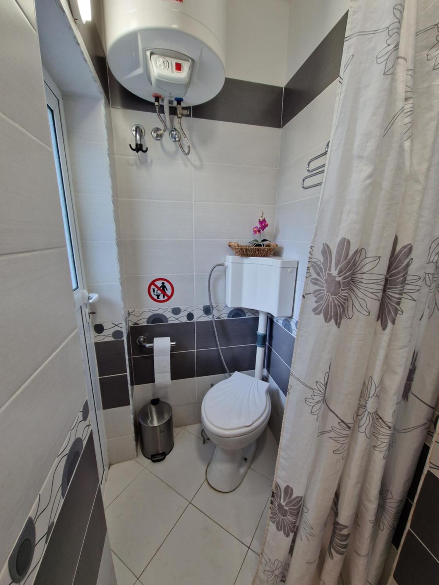 Етаж От Къща С Двор Apartment Burgas Exterior photo