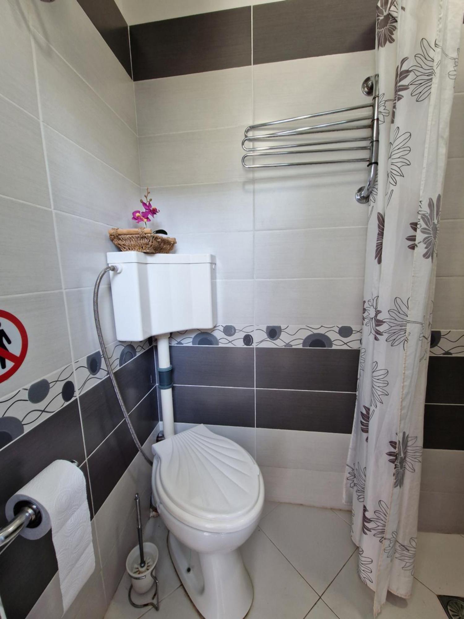 Етаж От Къща С Двор Apartment Burgas Exterior photo